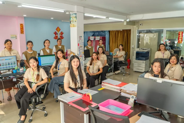 ทีมงานพร้อมให้บริการตลอด